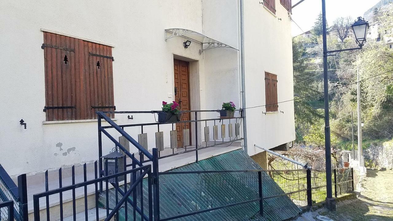 فيلا تريورافي Casa Vacanze Da Oscar المظهر الخارجي الصورة